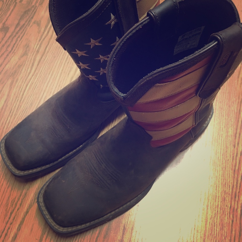 Durango cowboy boots.  Like new condition.